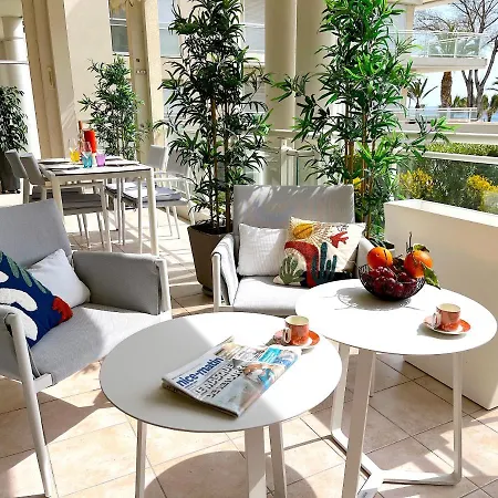 아파트 Royal Palm